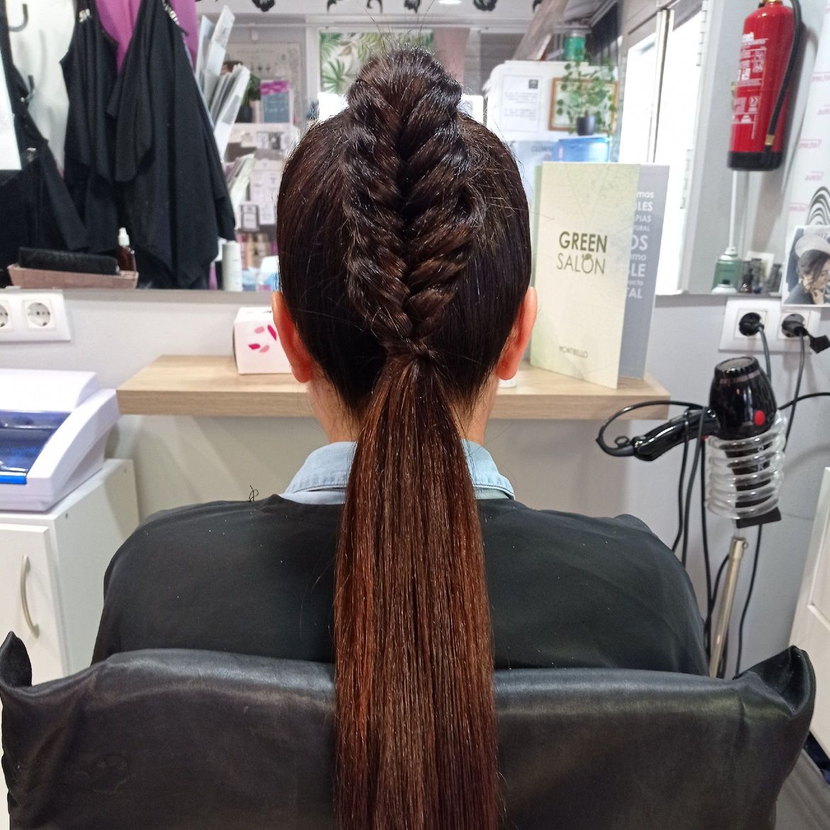 Trenzas en peluquería